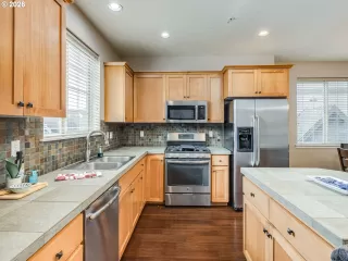 Photo #1: 701573334 Listing