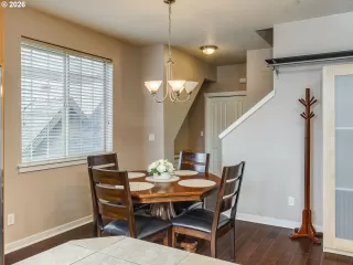 Photo #5: 701573334 Listing