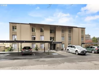 Photo #1: 701684859 Listing