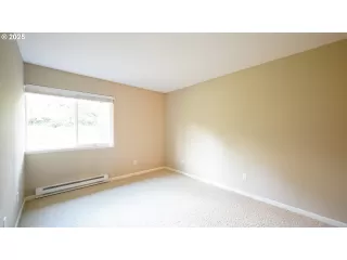 Photo #2: 702184914 Listing