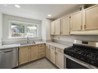 Photo #1: 702262861 Listing 