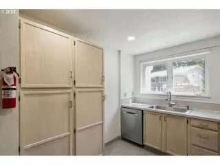 Photo #2: 702262861 Listing 