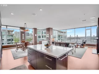 Photo #2: 702290624 Listing 