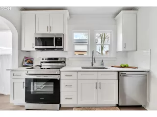 Photo #6: 702506312 Listing 