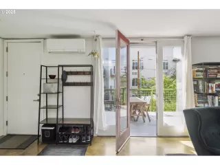 Photo #6: 702971146 Listing