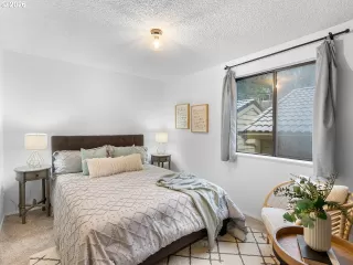 Photo #5: 703413502 Listing 