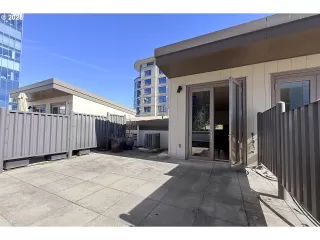 Photo #3: 703541885 Listing 