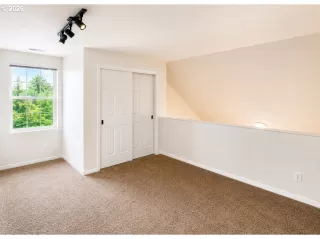 Photo #1: 703888660 Listing