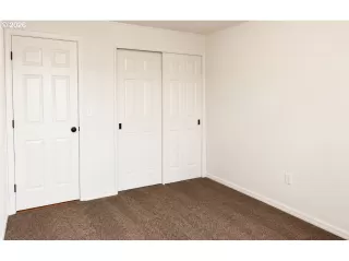Photo #3: 703888660 Listing