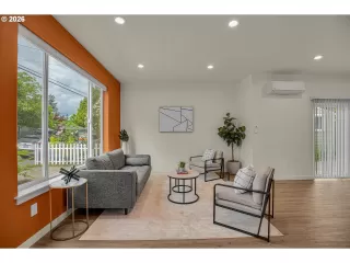 Photo #4: 704424320 Listing
