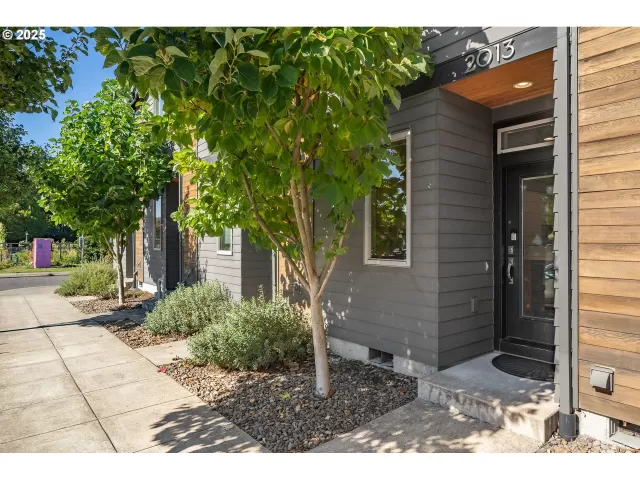 MLS: 704776892 Condo For Sale