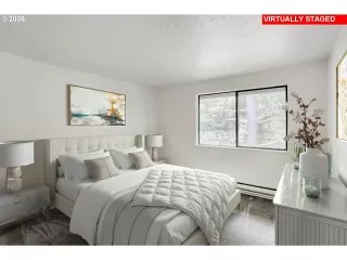 Photo #4: 704913738 Listing 