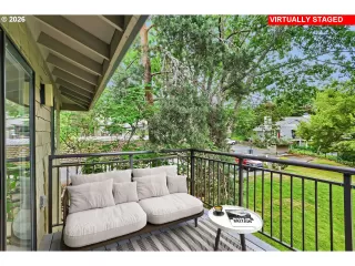 Photo #5: 704913738 Listing 