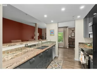 Photo #2: 705705569 Listing