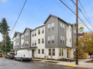 Photo #1: 706282083 Listing