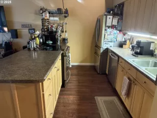 Photo #3: 706660652 Listing 