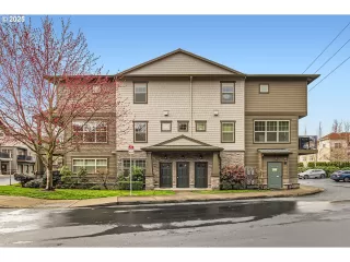 Photo #1: 706662886 Listing