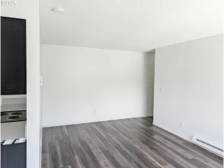 Photo #5: 707110313 Listing