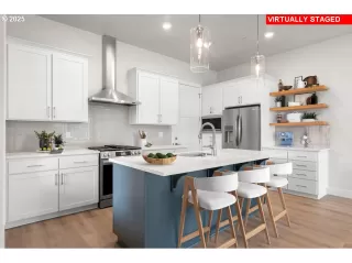 Photo #3: 707303839 Listing 