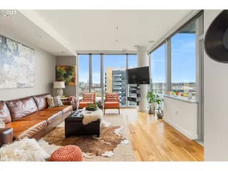 Photo #5: 707584602 Listing 