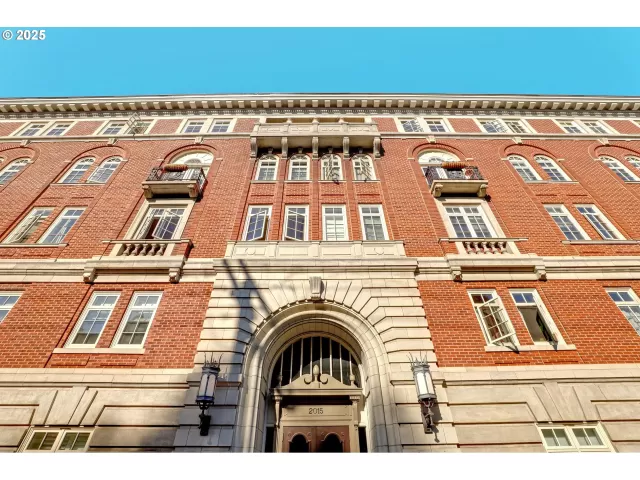 MLS: 707643753 Condo For Sale