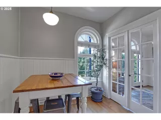 Photo #4: 707643753 Listing