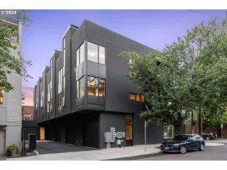 Photo #1: 708074974 Listing