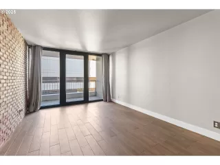 Photo #5: 708178507 Listing 