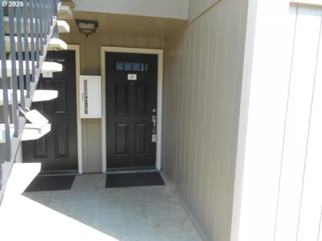 MLS: 708186597 Condo For Sale