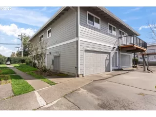 Photo #1: 708275317 Listing 
