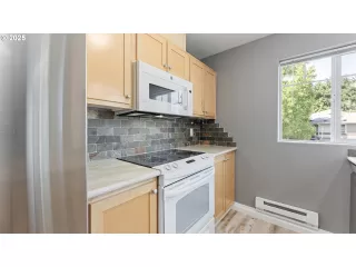 Photo #2: 709214296 Listing 