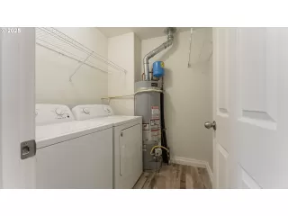 Photo #4: 709214296 Listing 