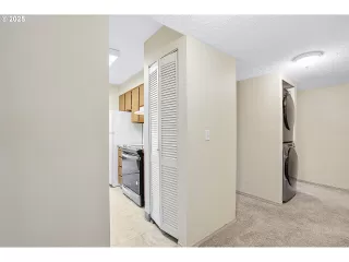 Photo #2: 709246813 Listing 