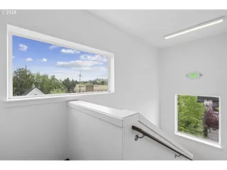 Photo #3: 709543562 Listing