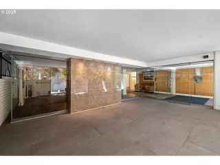 Photo #3: 709743612 Listing