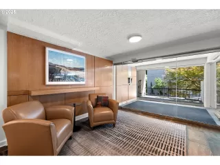 Photo #4: 709743612 Listing