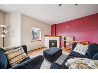 Photo #6: 709847123 Listing 