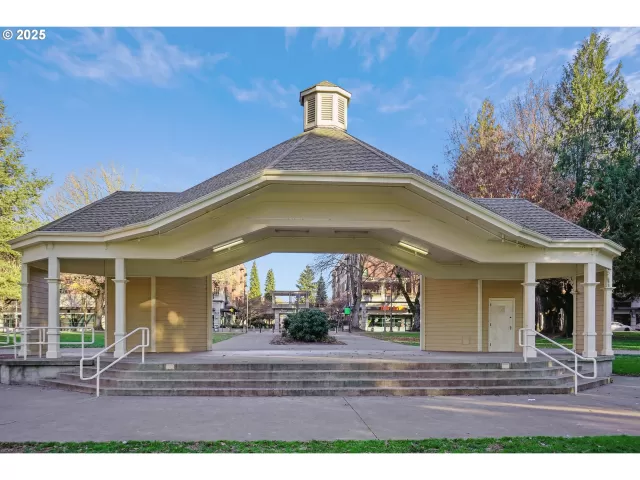 MLS: 710202888 Condo For Sale