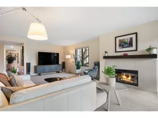 Photo #4: 710450174 Listing