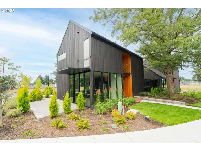 MLS: 710603924 Condo For Sale