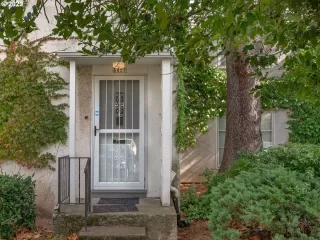 More Details about MLS # 710759341 : 6807 NE BROADWAY