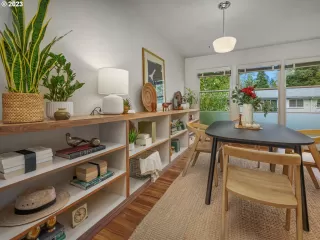 Photo #5: 710759341 Listing 