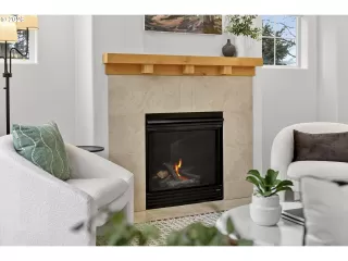 Photo #3: 710989275 Listing 