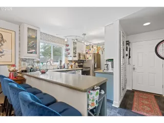 Photo #2: 711316525 Listing 