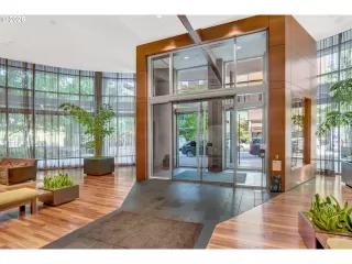 Photo #3: 712823576 Listing