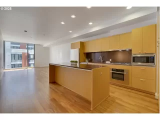 Photo #5: 712912153 Listing