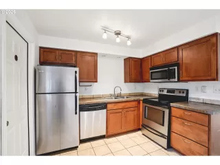 Photo #1: 712975088 Listing 