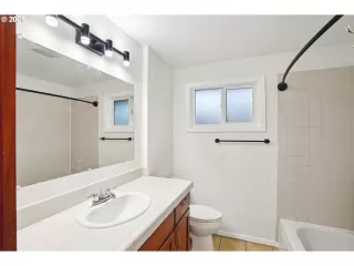 Photo #3: 712975088 Listing 