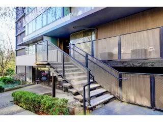 Photo #1: 713048172 Listing