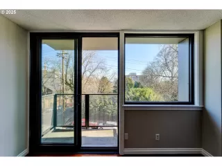 Photo #5: 713048172 Listing